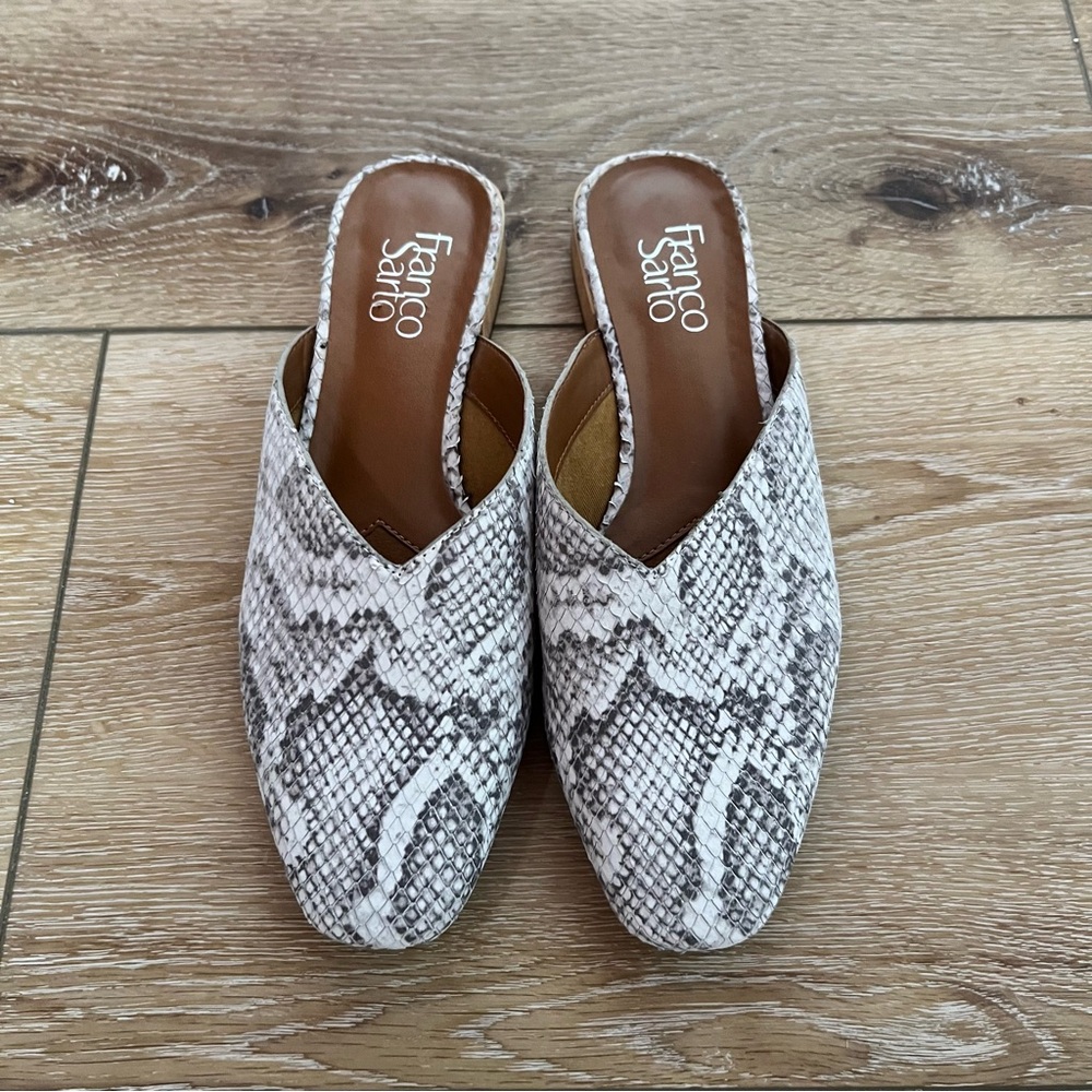 Franco Sarto | Women Van 2 Gray V-Cut Snake Print Leather Mules | 6.5 M
